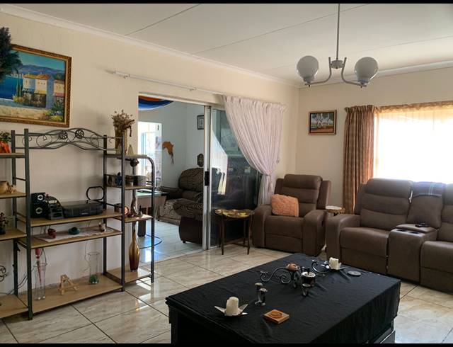 3 BEDROOM HOUSE FOR SALE IN GLEN HARVIE